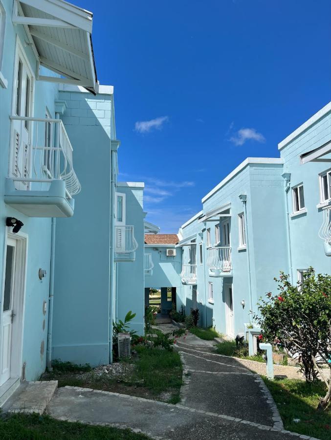 Stunning 2 Bedroom House At Point Village Негрил Екстериор снимка